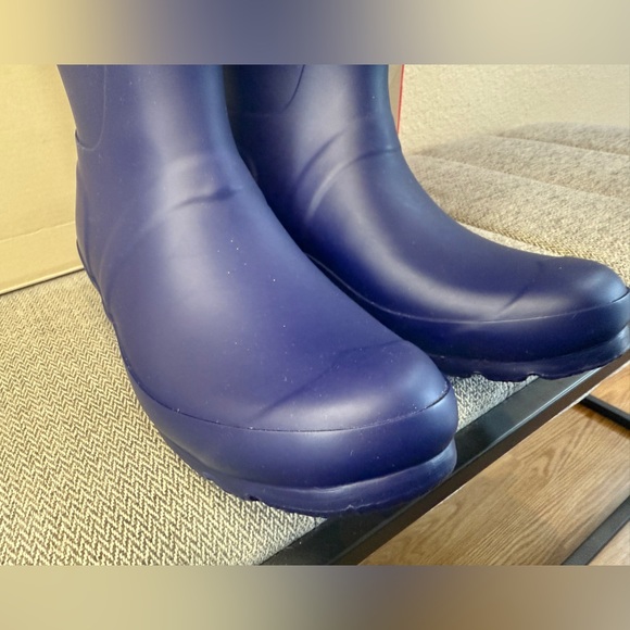 Hunter Tall Rain Boots — Size 7 - Back Adjustable, Melody/Electric Storm Color - Picture 10 of 16